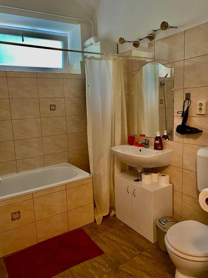 에게르 Grande Familia Apartman 아파트 외부 사진